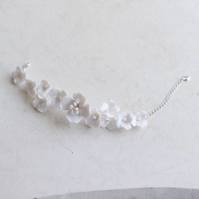 Snake Plant Ceramic - 女性のための花の形をした白い磁器のブレスレット,手作りのアーム,ビーズ,結婚披露宴のアクセサリー,花嫁介添人のためのジュエリー